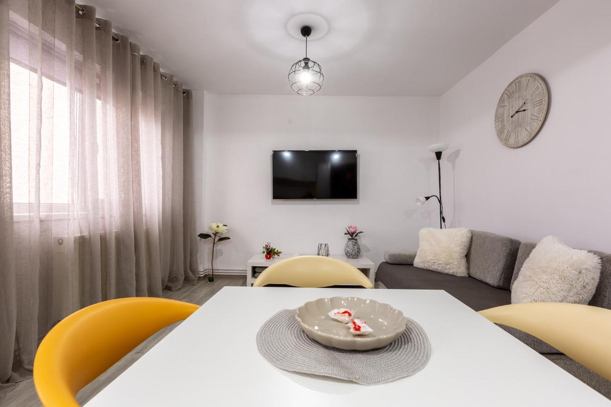 Apartament Alexandru - Central Mediaş Eksteriør billede